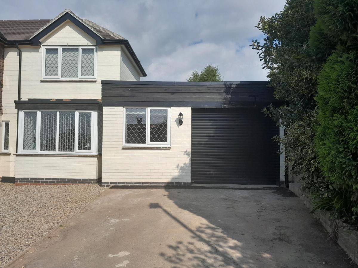 Modern Retreat Near Town & Nature With Stunning Views Entertainment And Parking Burton-upon-Trent Zewnętrze zdjęcie