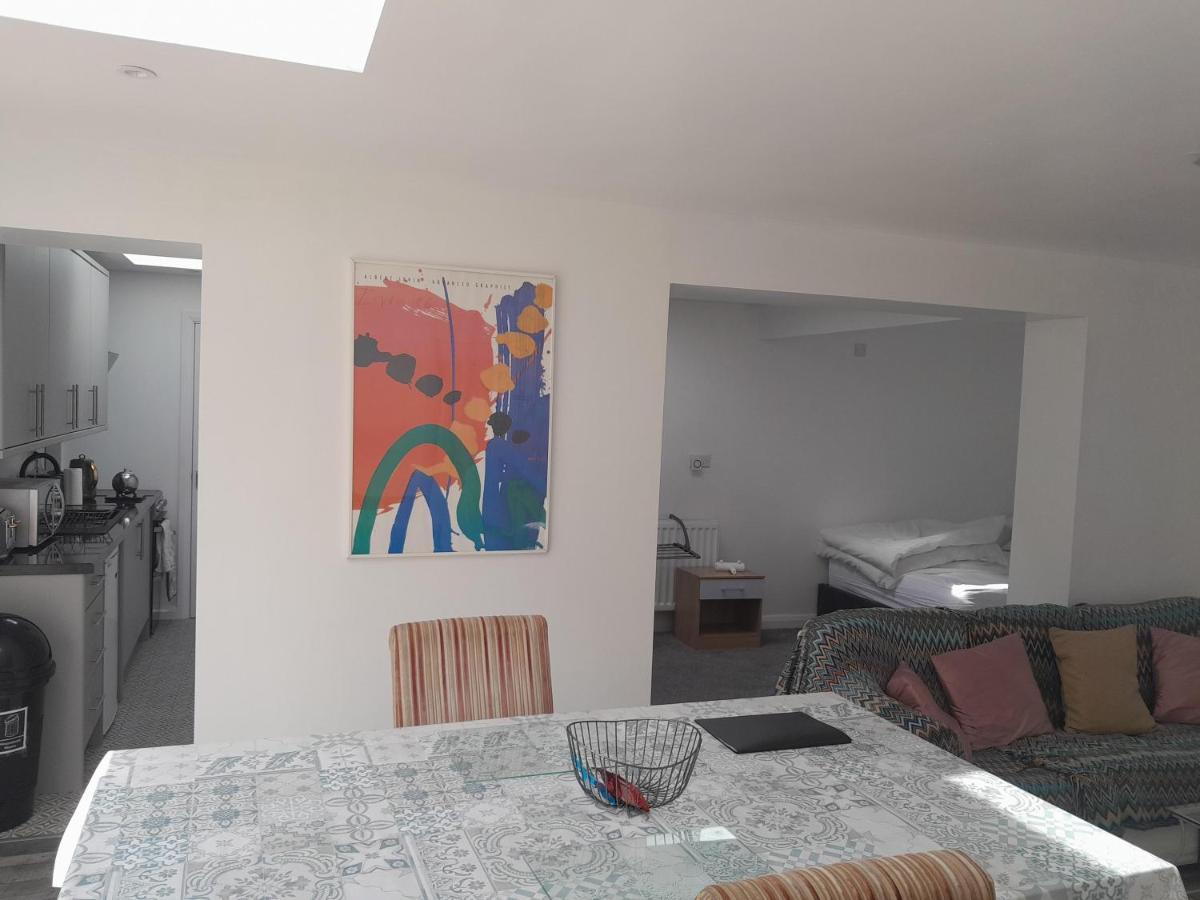 Modern Retreat Near Town & Nature With Stunning Views Entertainment And Parking Burton-upon-Trent Zewnętrze zdjęcie