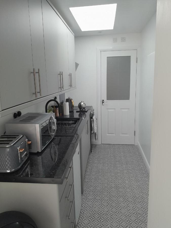 Modern Retreat Near Town & Nature With Stunning Views Entertainment And Parking Burton-upon-Trent Zewnętrze zdjęcie