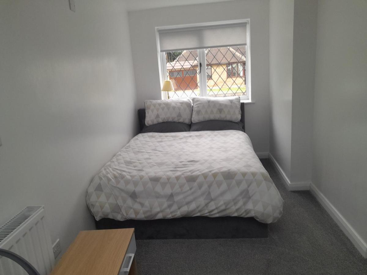 Modern Retreat Near Town & Nature With Stunning Views Entertainment And Parking Burton-upon-Trent Zewnętrze zdjęcie