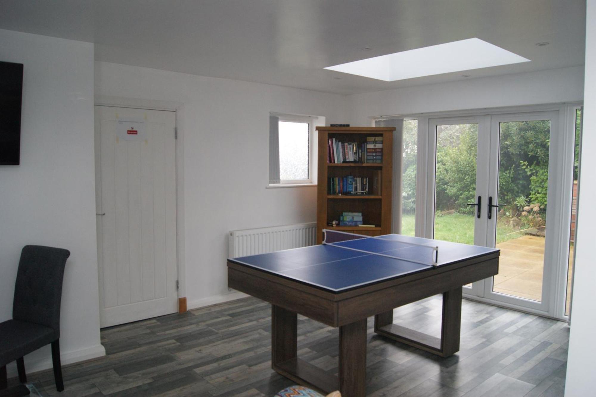 Modern Retreat Near Town & Nature With Stunning Views Entertainment And Parking Burton-upon-Trent Zewnętrze zdjęcie